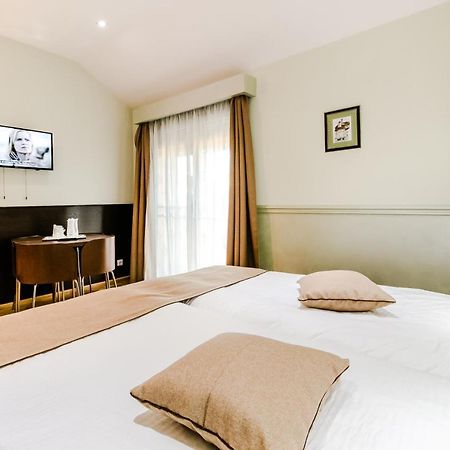 Hotel Marina Pucioasa Bagian luar foto