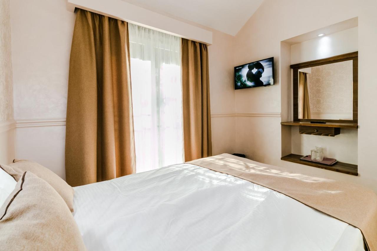 Hotel Marina Pucioasa Bagian luar foto