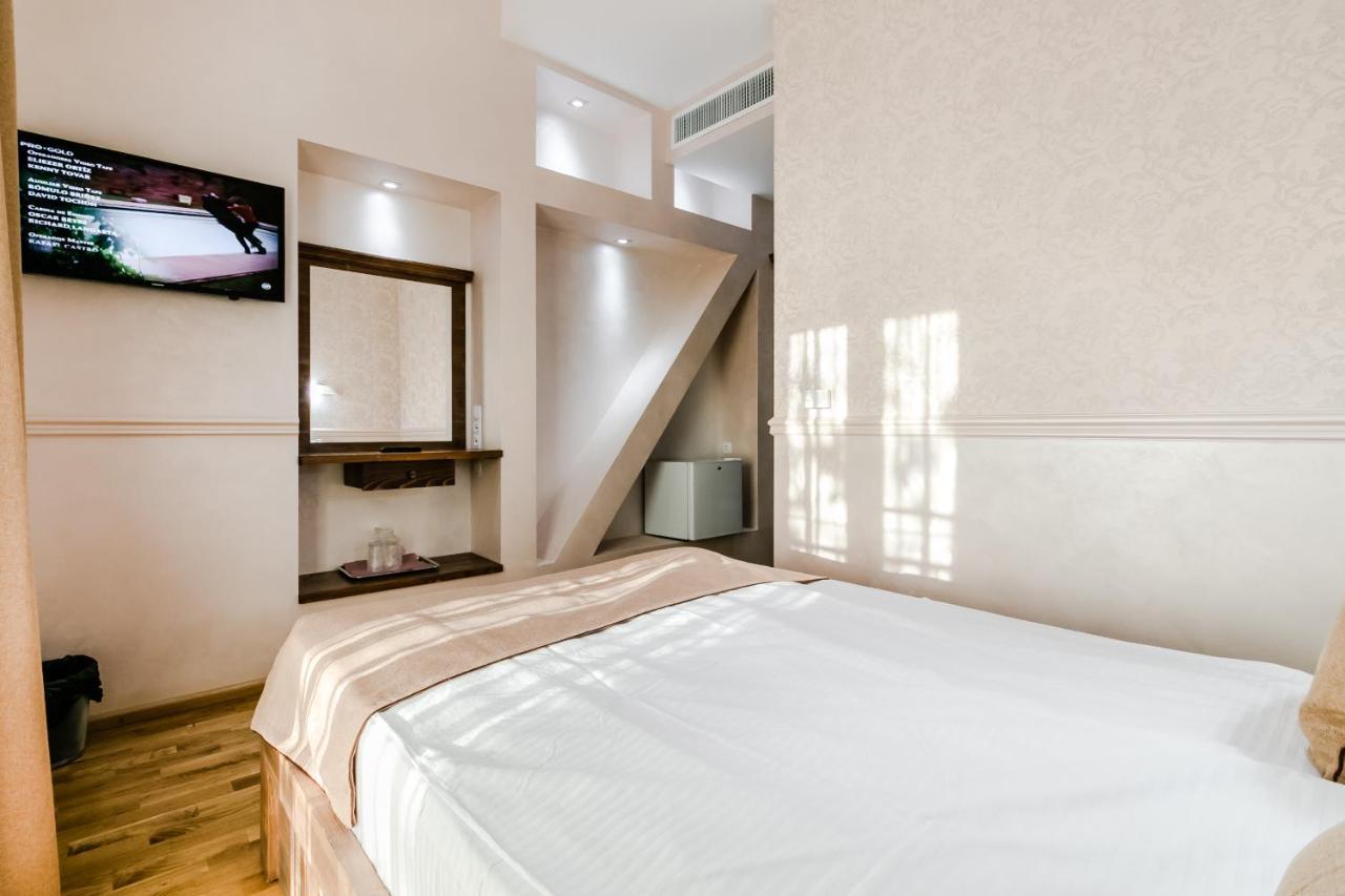 Hotel Marina Pucioasa Bagian luar foto
